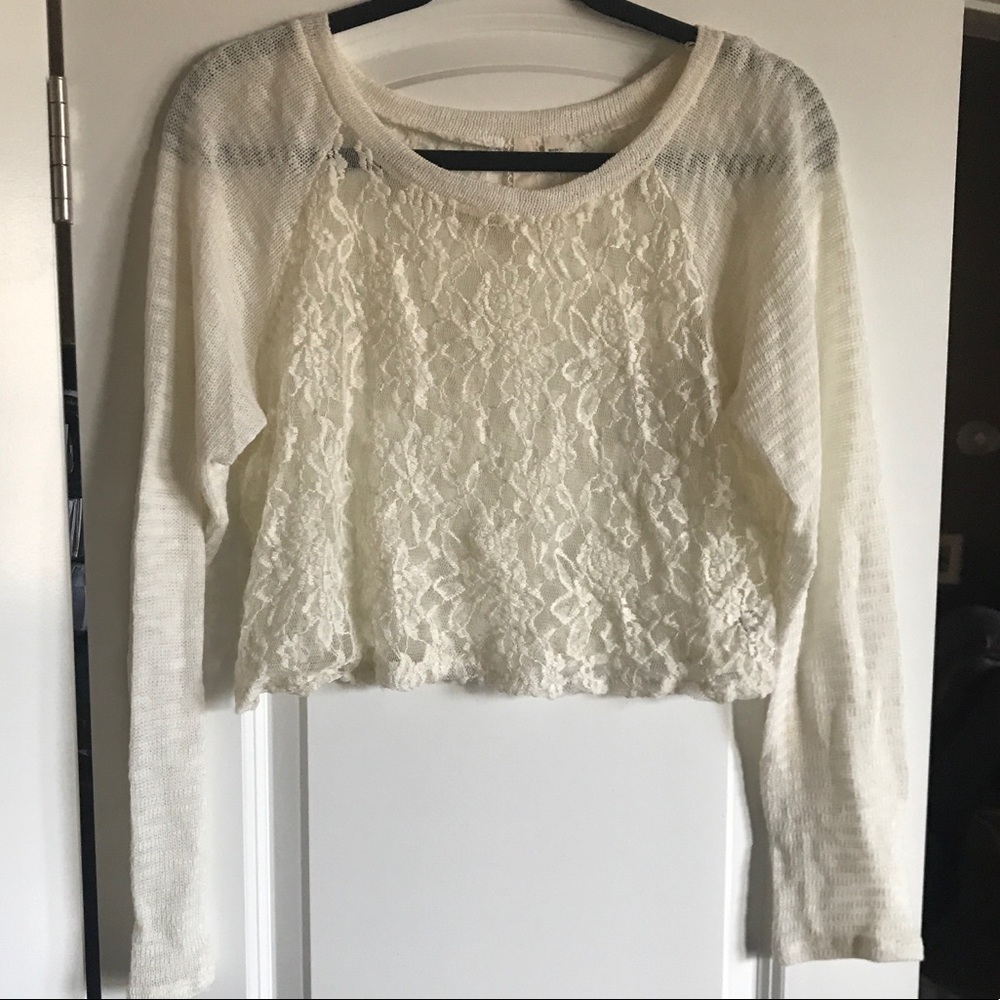 Cream/white long sleeve cropped sweater